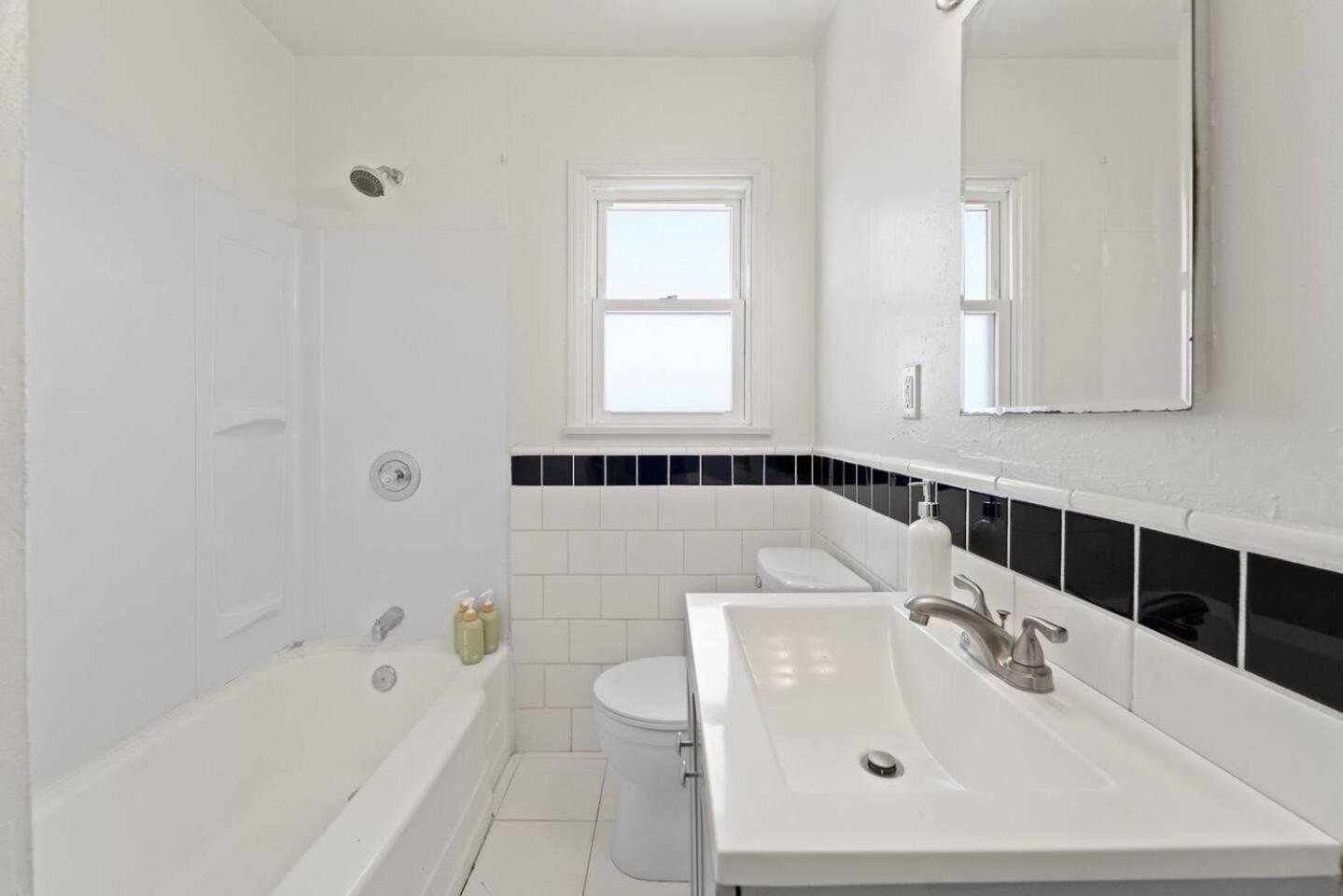 Charming 3br By Rather Be Casa de férias *
