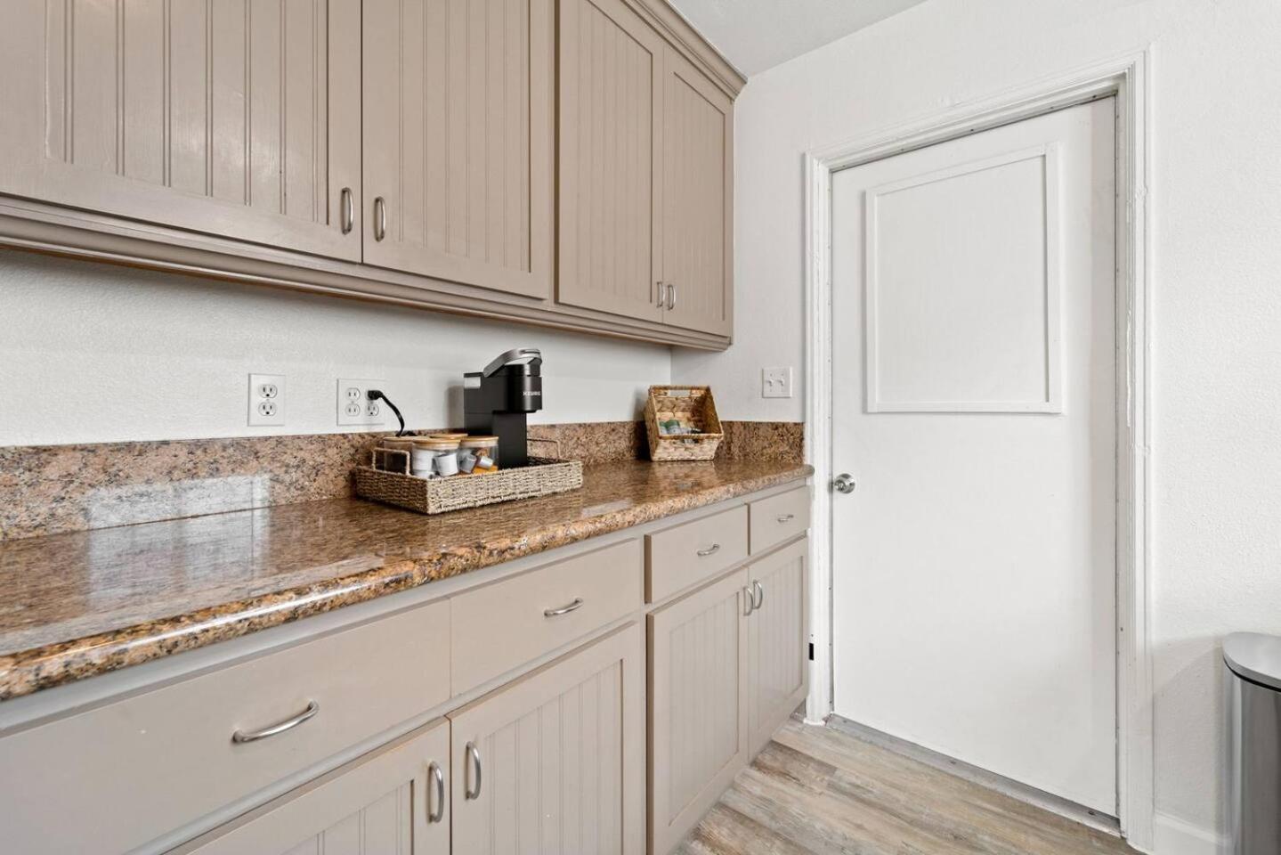 Charming 3br By Rather Be Casa de férias