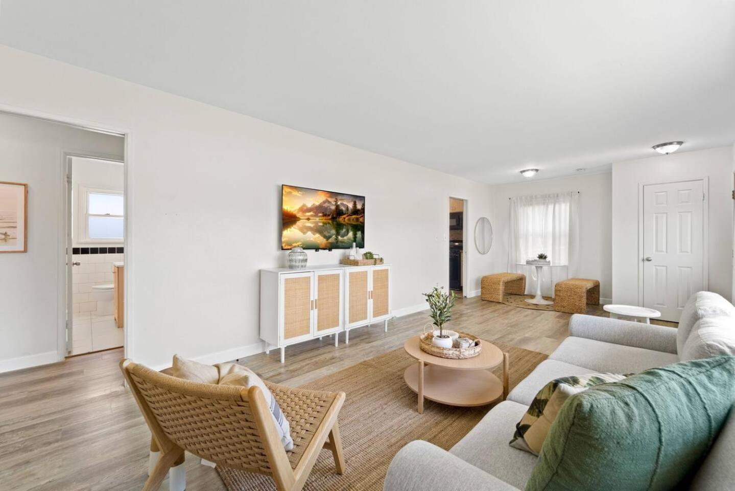 Charming 3br By Rather Be